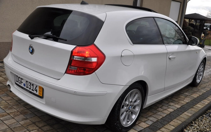 BMW Seria 1 cena 22500 przebieg: 240000, rok produkcji 2010 z Bełchatów małe 326